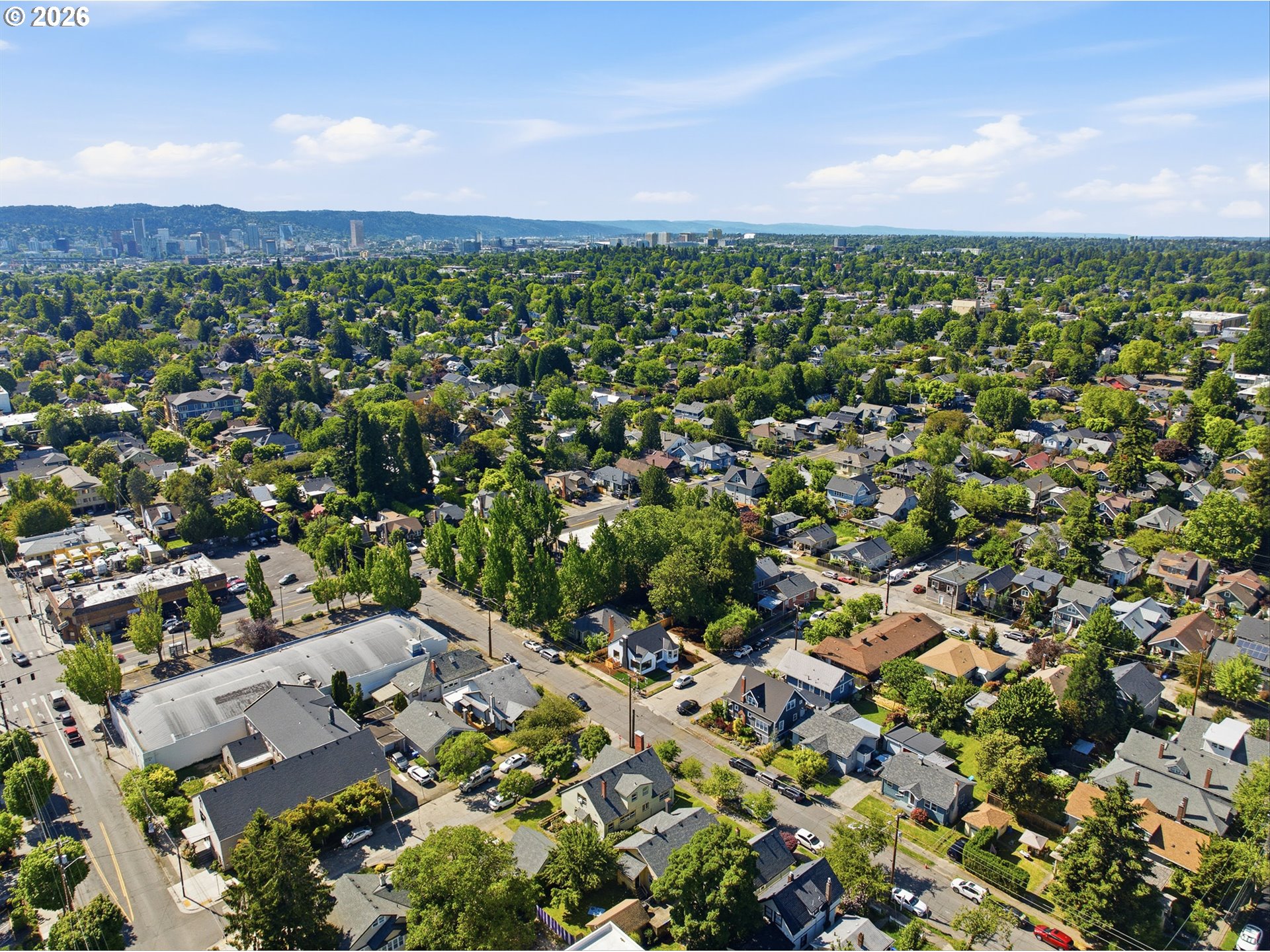 2333 Southeast 40th Avenue Portland, OR 97214 - Photo 3 of 44