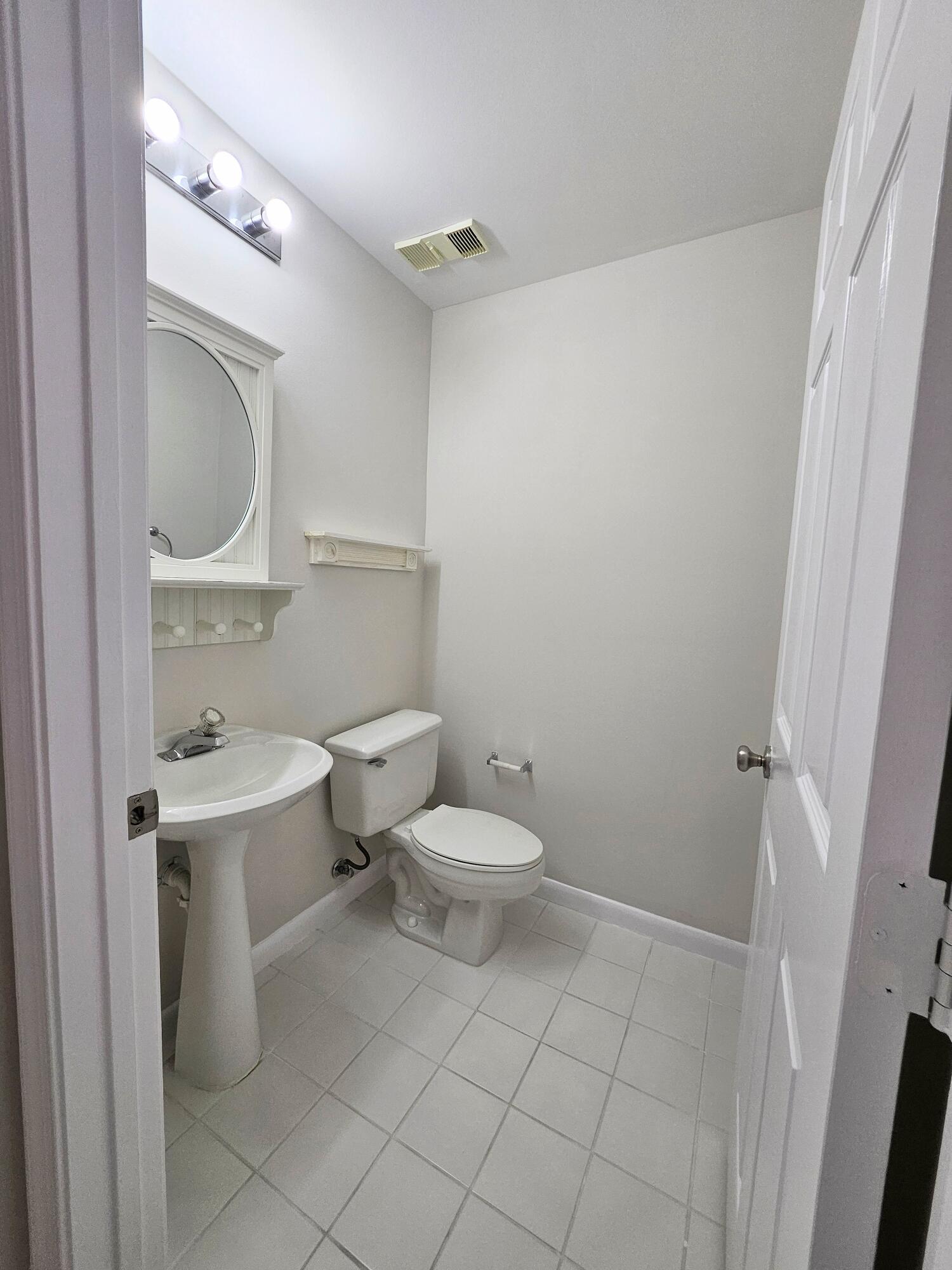 20951 Vía Azalea, Unit 3 Boca Raton, FL 33428 - Photo 7 of 17 half bath