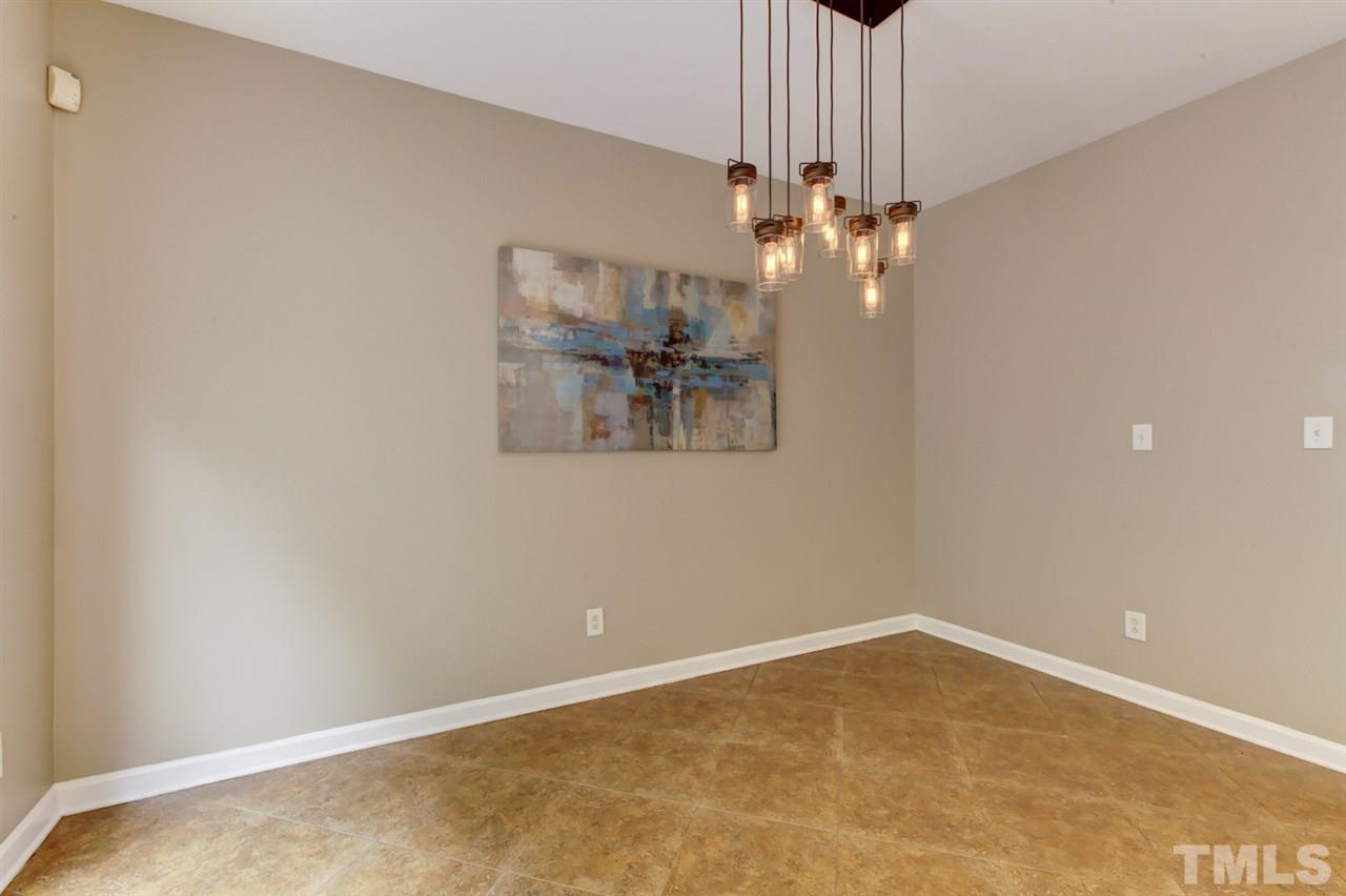 5440 Vista View Court Raleigh, NC 27612 - Photo 16 of 30 Gallery Image 16