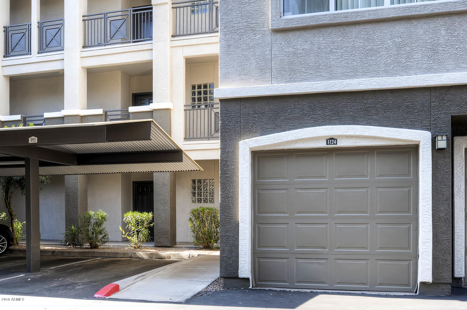 909 East Camelback Road, Unit 2081 Phoenix, AZ 85014 - Photo 20 of 28 909 E Camelback Rd Unit 2081-large-019-2