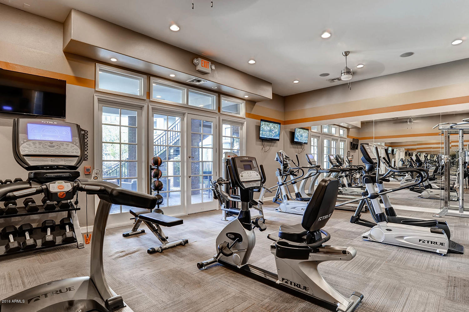 909 East Camelback Road, Unit 2081 Phoenix, AZ 85014 - Photo 24 of 28 909 E Camelback Rd Unit 2081-large-023-1
