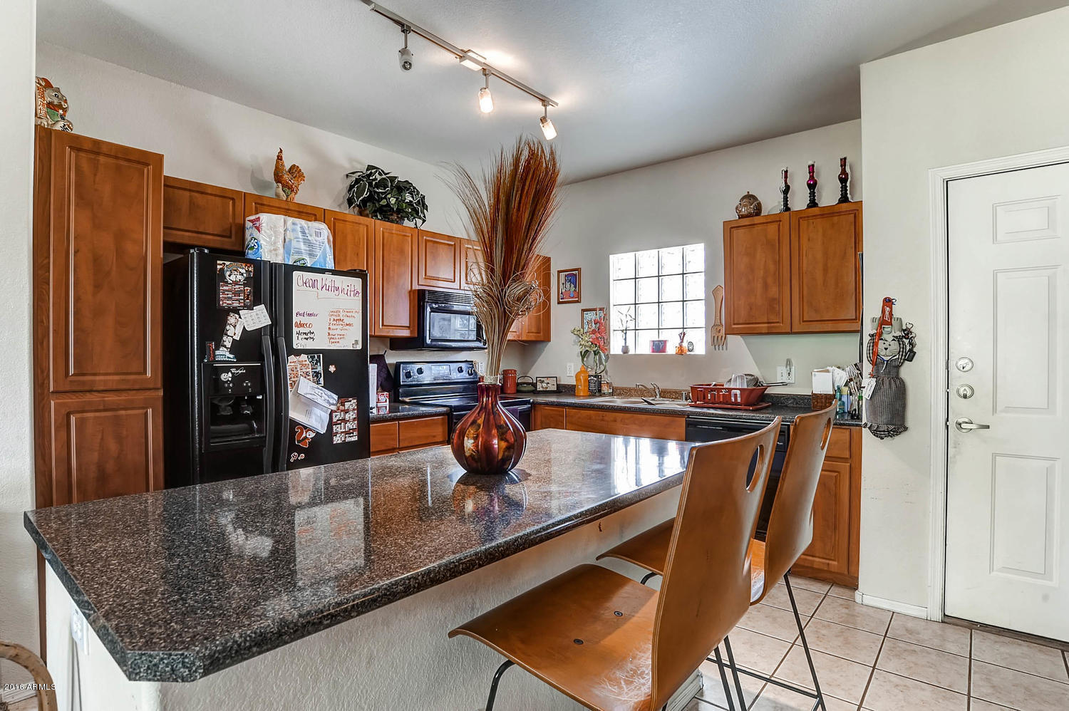 909 East Camelback Road, Unit 2081 Phoenix, AZ 85014 - Photo 8 of 28 909 E Camelback Rd Unit 2081-large-007-2