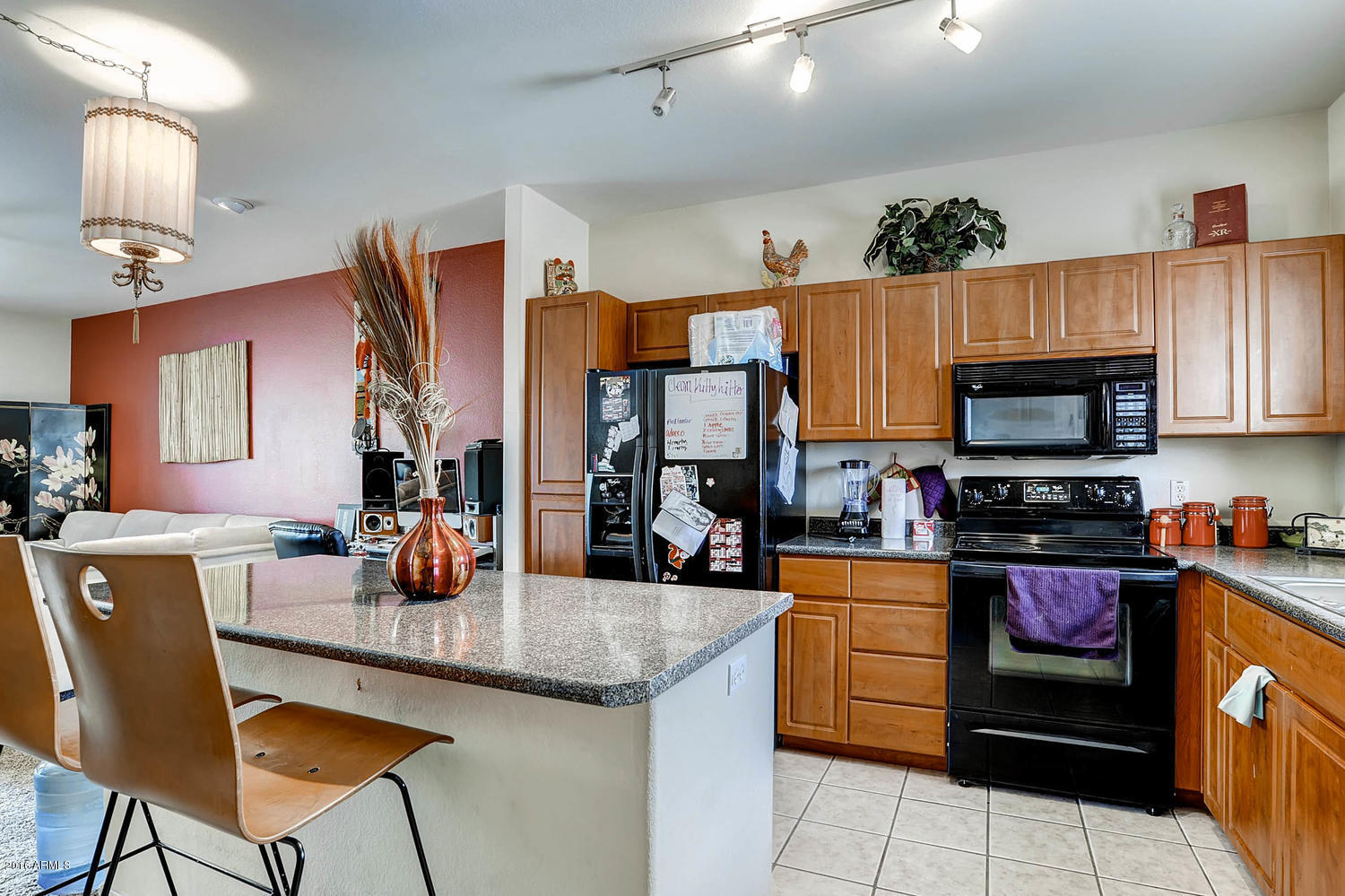 909 East Camelback Road, Unit 2081 Phoenix, AZ 85014 - Photo 10 of 28 909 E Camelback Rd Unit 2081-large-009-5