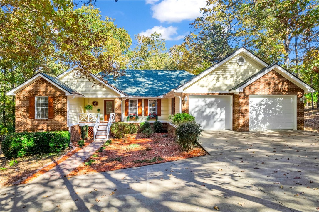 247 Ridgewood Drive Hartwell, GA 30643 - Photo 1 of 49 Gallery Image 1
