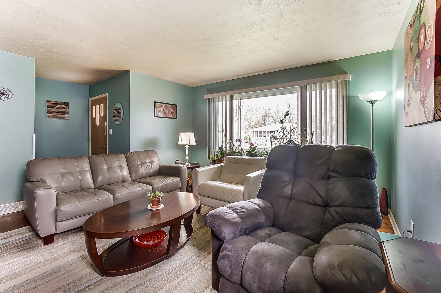 1635 Sale Road Columbus, OH 43224 - Photo 6 of 55 1635 Sale Rd