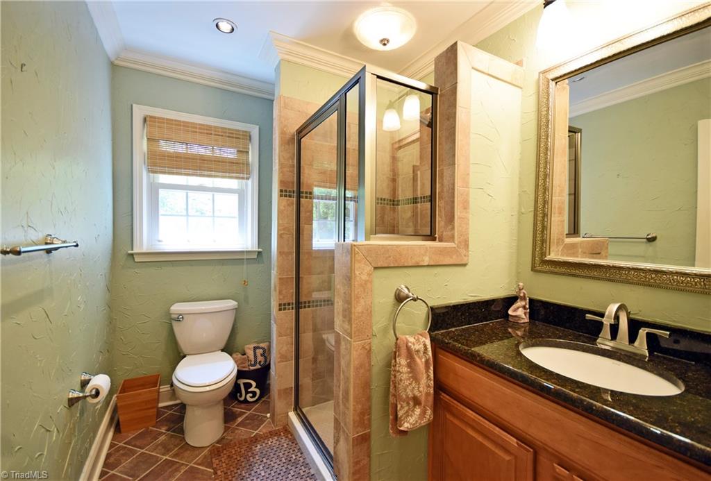 3521 Kirklees Road Winston-Salem, NC 27104 - Photo 13 of 20 Gallery Image 13