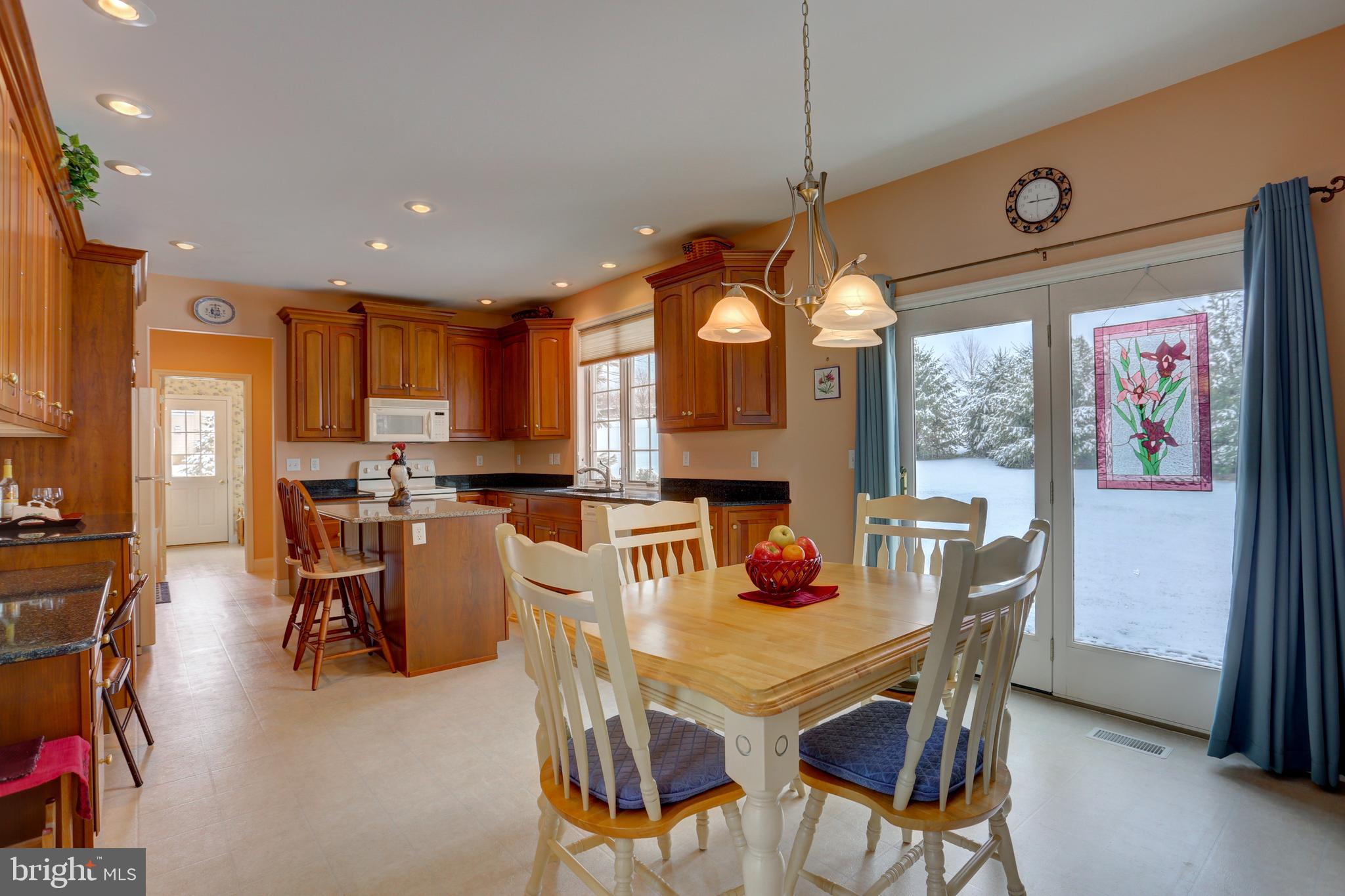 2146 Meadow Ridge Drive Lancaster, PA 17601 - Photo 17 of 48 Breakfast Room