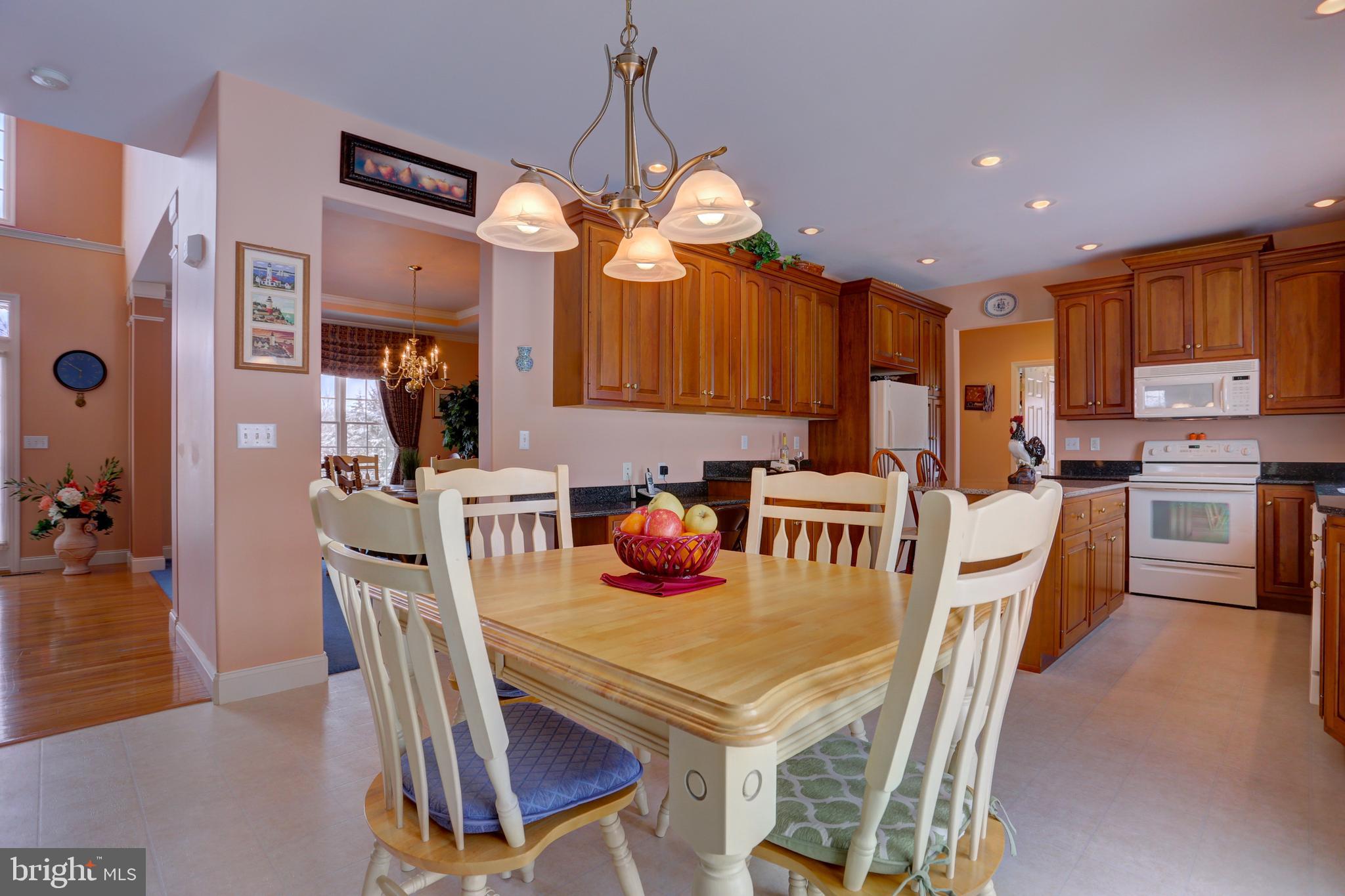 2146 Meadow Ridge Drive Lancaster, PA 17601 - Photo 18 of 48 Breakfast Room