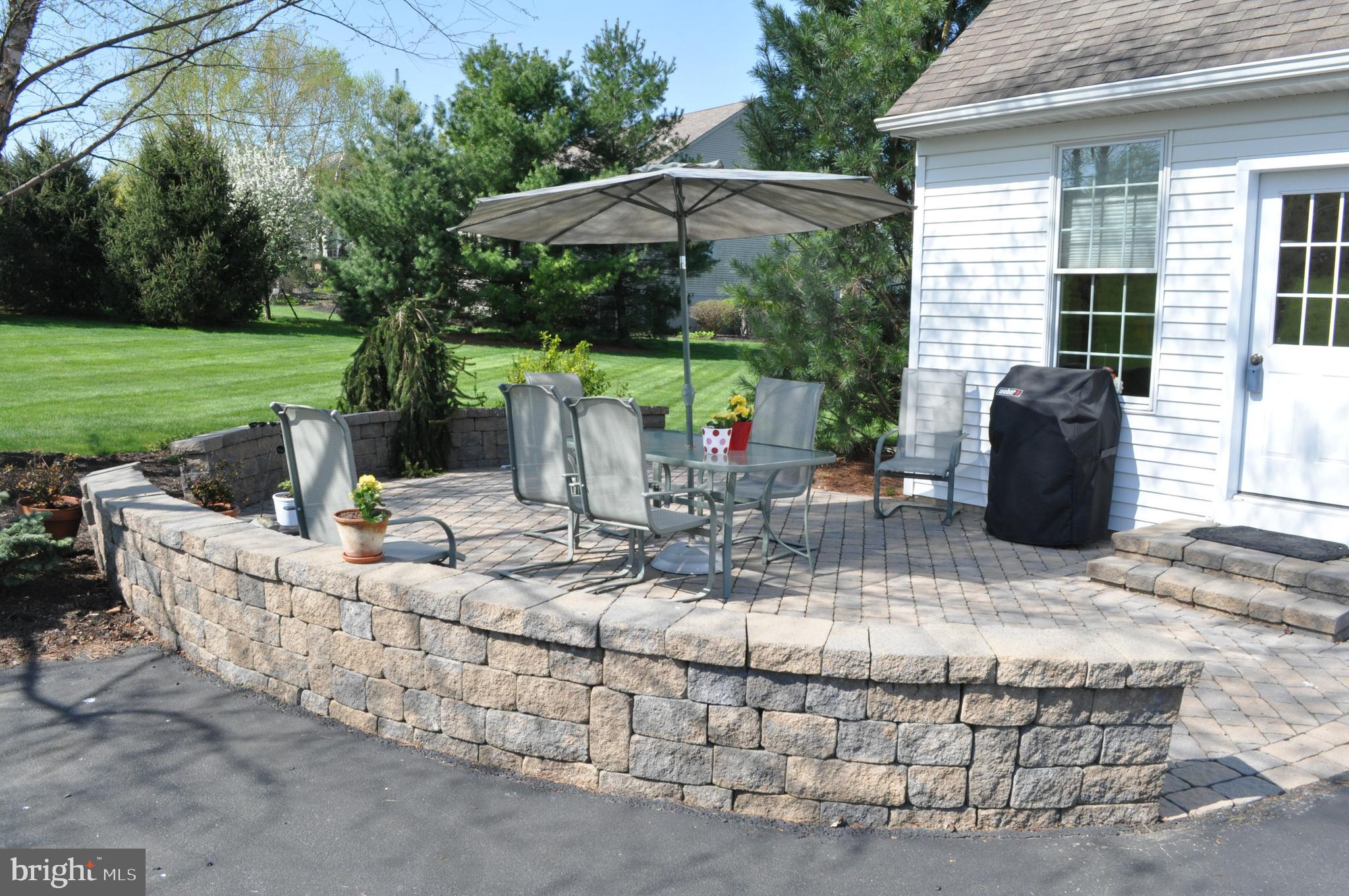 2146 Meadow Ridge Drive Lancaster, PA 17601 - Photo 40 of 48 Patio