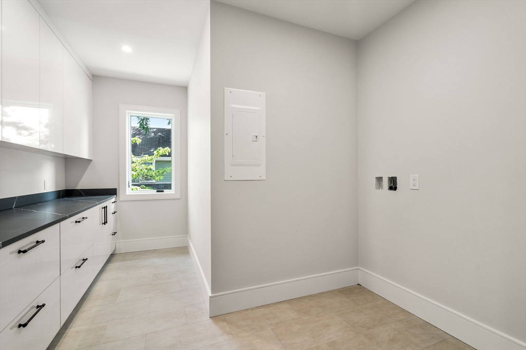 239 Jackson Street Newton, MA 02459 - Photo 33 of 38 Gallery Image 33