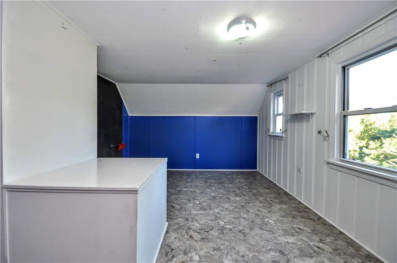 1647 Fallen Timber Road Elizabeth, PA 15037 - Photo 20 of 25 Gallery Image 20