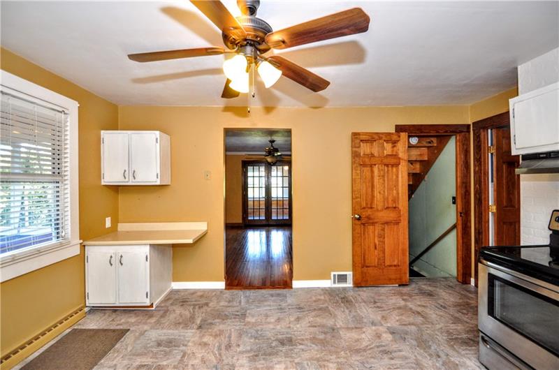 1647 Fallen Timber Road Elizabeth, PA 15037 - Photo 5 of 25 Gallery Image 5