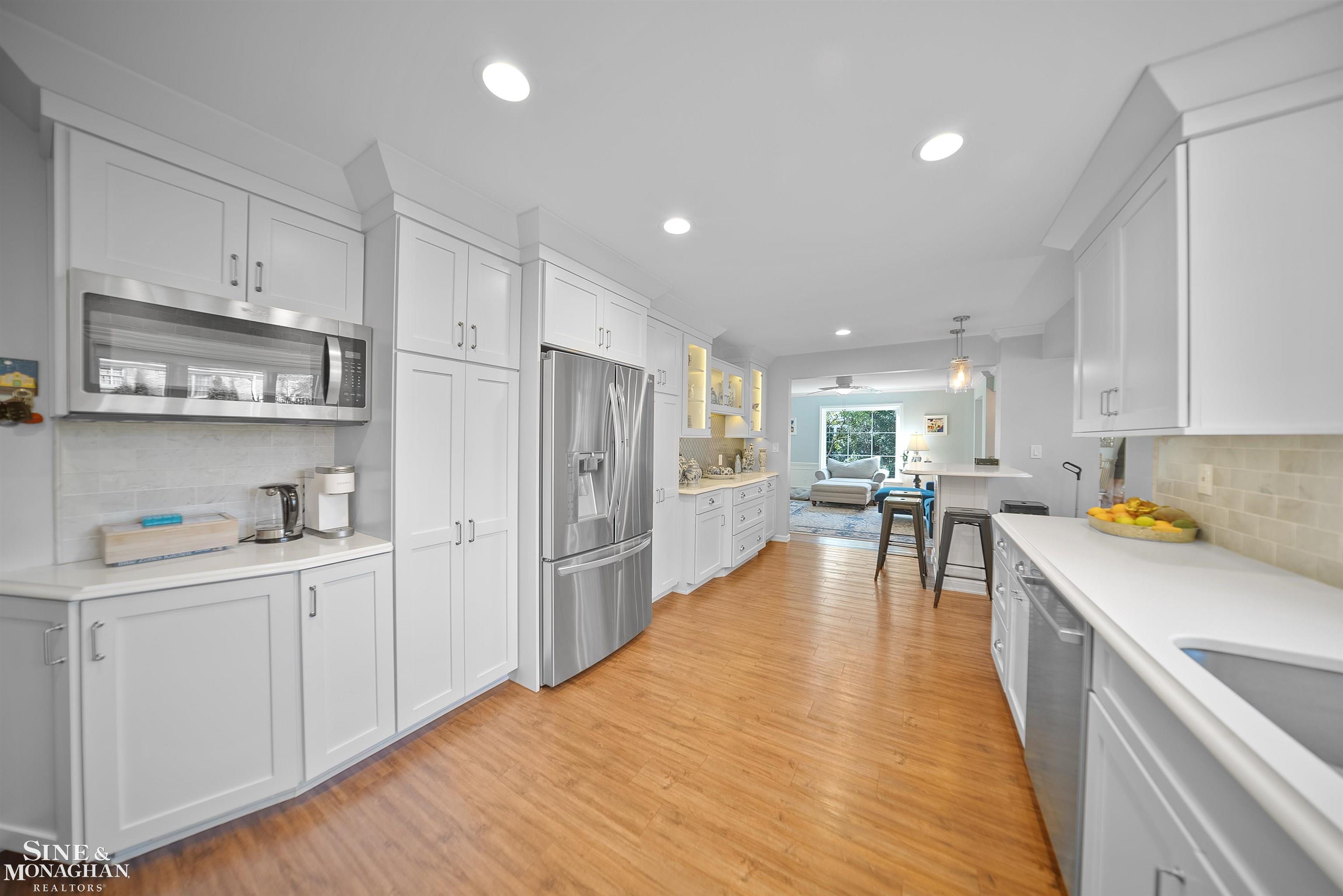 32 Harbor Hill Road Grosse Pointe Farms, MI 48236 - Photo 6 of 52
