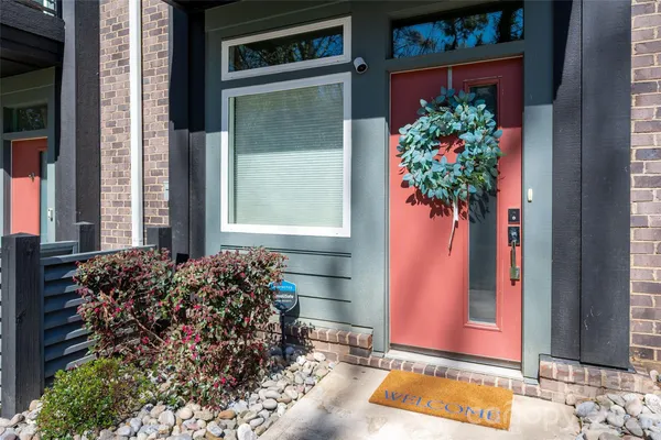 $459,000 | 566 West End Drive, Charlotte, NC 28208