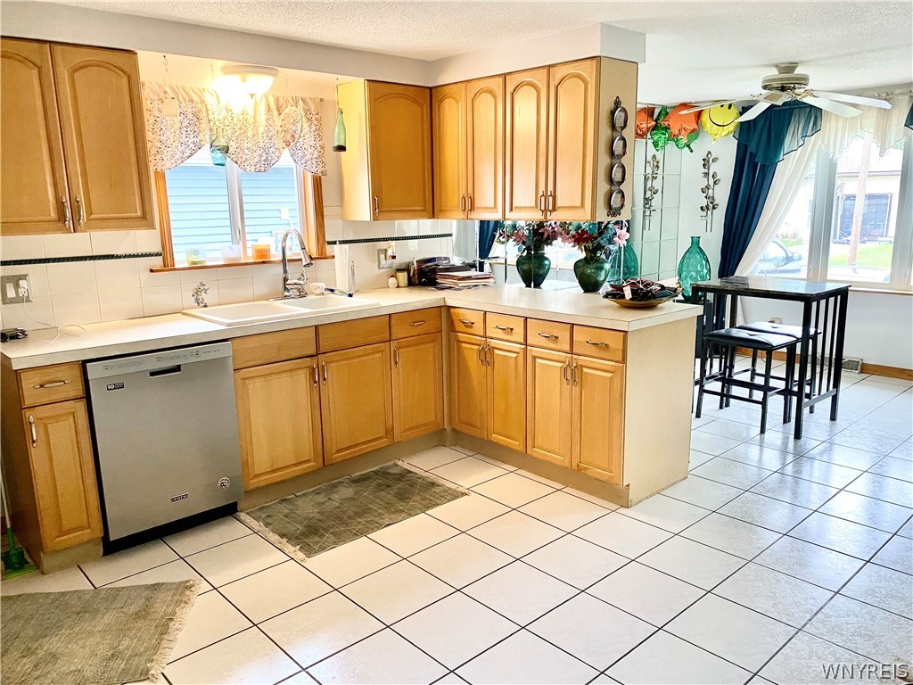 272 Dean Road Cheektowaga, NY 14043 - Photo 9 of 25