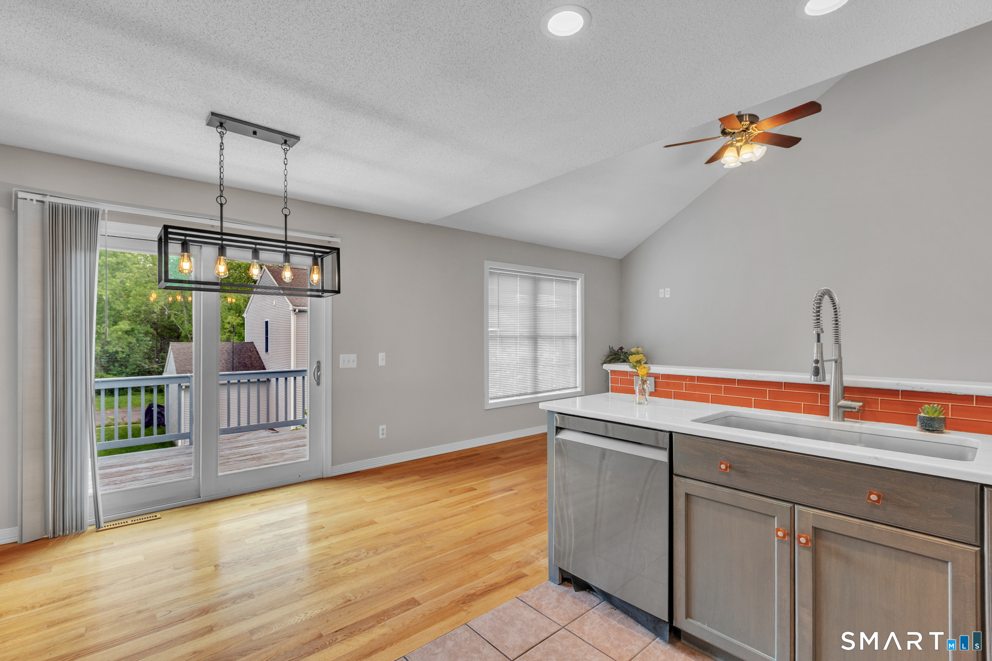 36 Primrose Lane, Unit 36 Suffield, CT 06078 - Photo 8 of 40