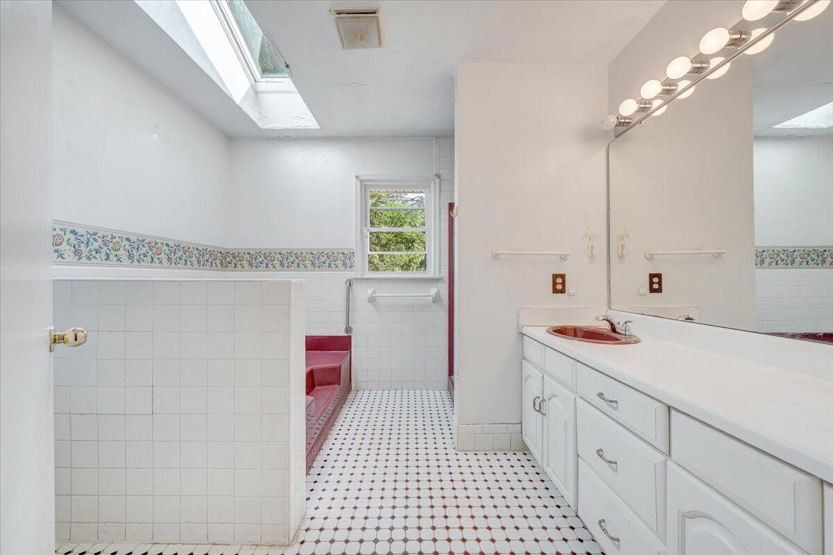 4022 High Acres Road Northwest Roanoke, VA 24017 - Photo 17 of 39 25-MIB04205