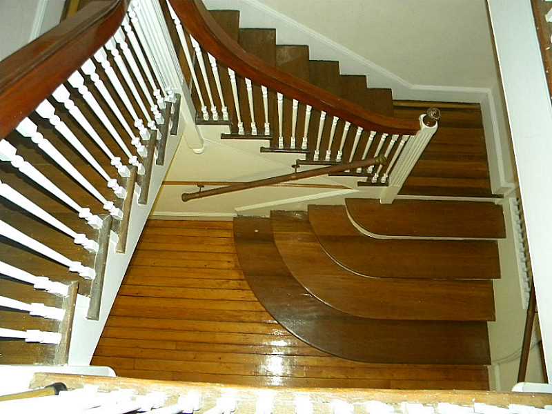 20 Berkeley Avenue, Unit 3 Newport, RI 02840 - Photo 6 of 25 Entry.