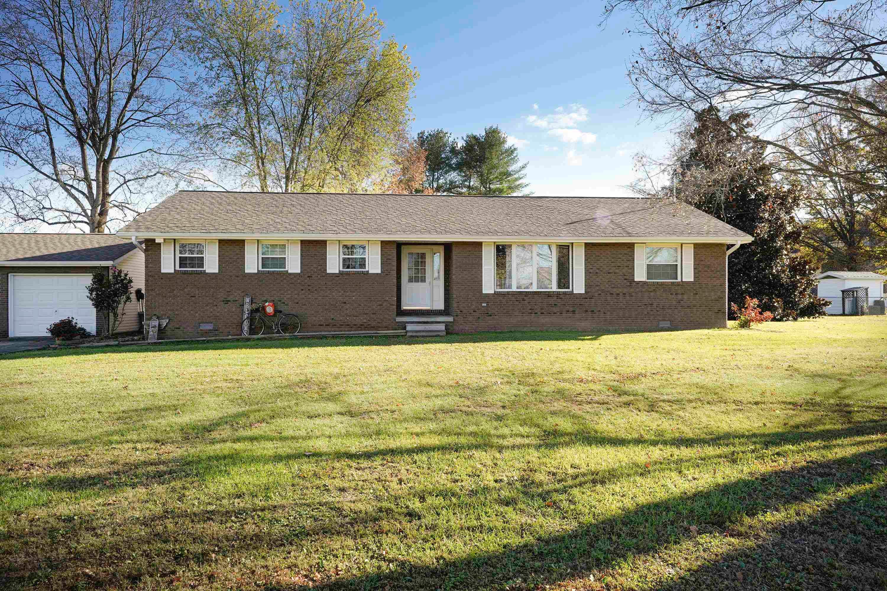 10 Christy Lane Winfield, WV 25213 - Photo 2 of 19 Gallery Image 2