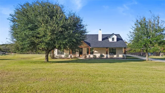 $600,000 | 22048 Stone Creek Lane, Montgomery, TX 77316