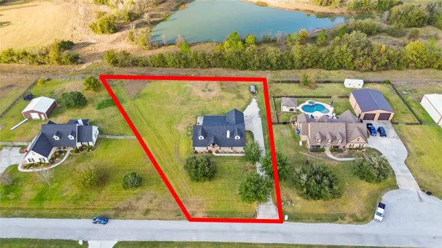 $600,000 | 22048 Stone Creek Lane, Montgomery, TX 77316