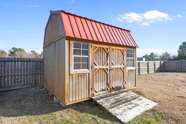 $229,900 | 266 Smallwood Road, Hubert, NC 28539