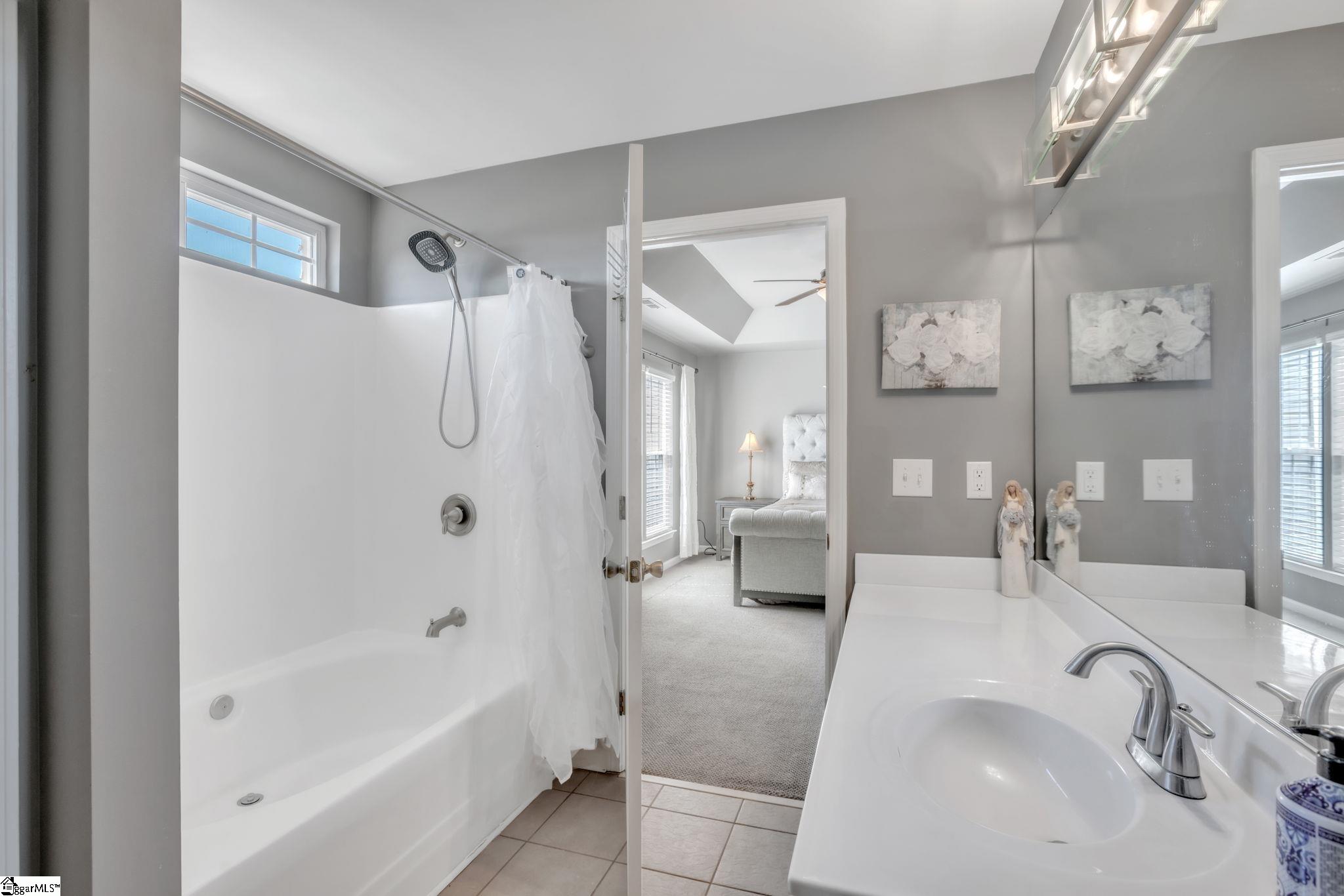 206 Hadley Commons Drive Mauldin, SC 29662 - Photo 6 of 32