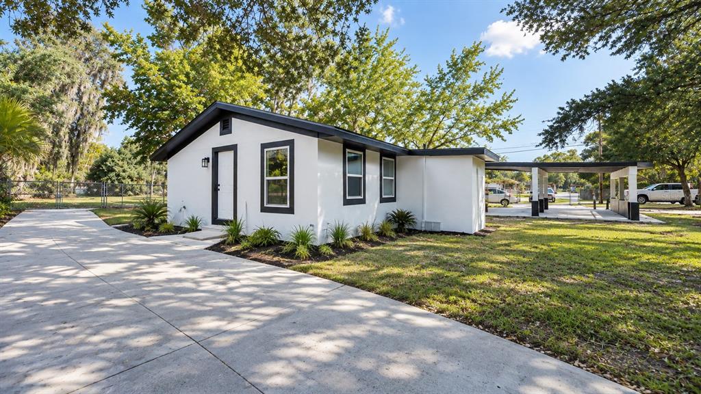 334 West Beresford Road DeLand, FL 32720 - Photo 12 of 16 Gallery Image 12
