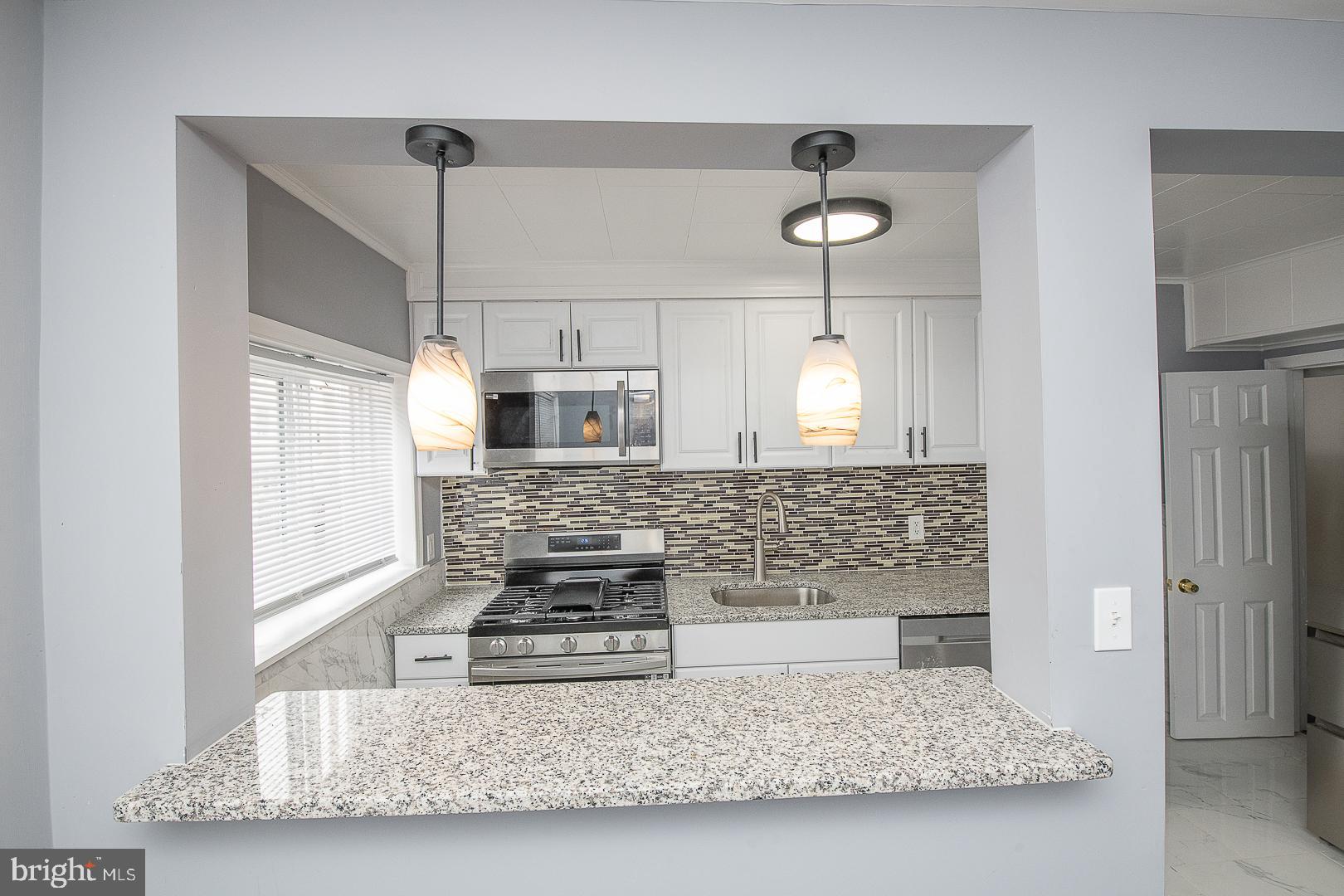 7067 Radbourne Road Upper Darby, PA 19082 - Photo 7 of 51