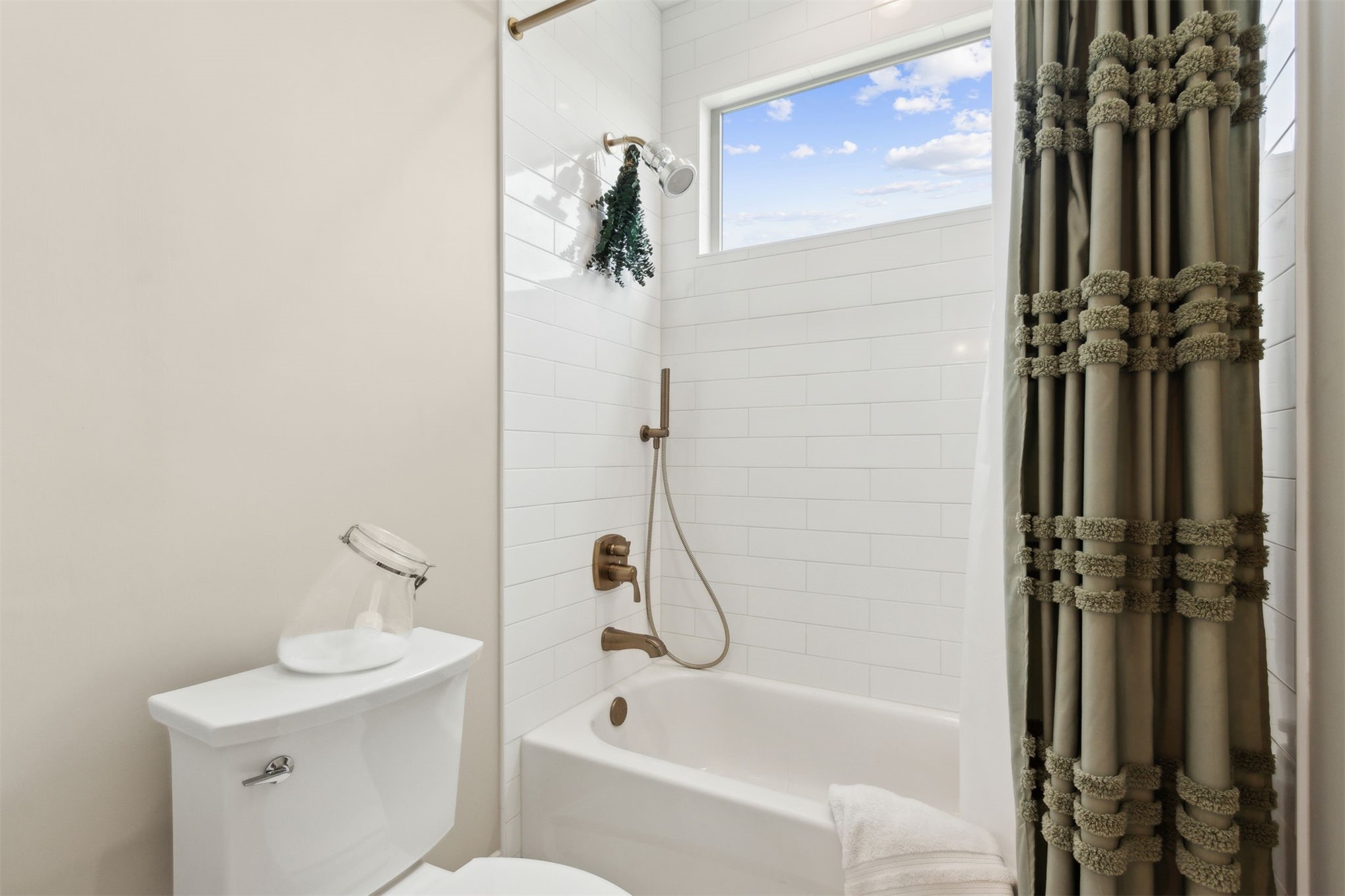 37854 Kings Ferry Road Hilliard, FL 32046 - Photo 39 of 52 a bathroom with a sink toilet and shower