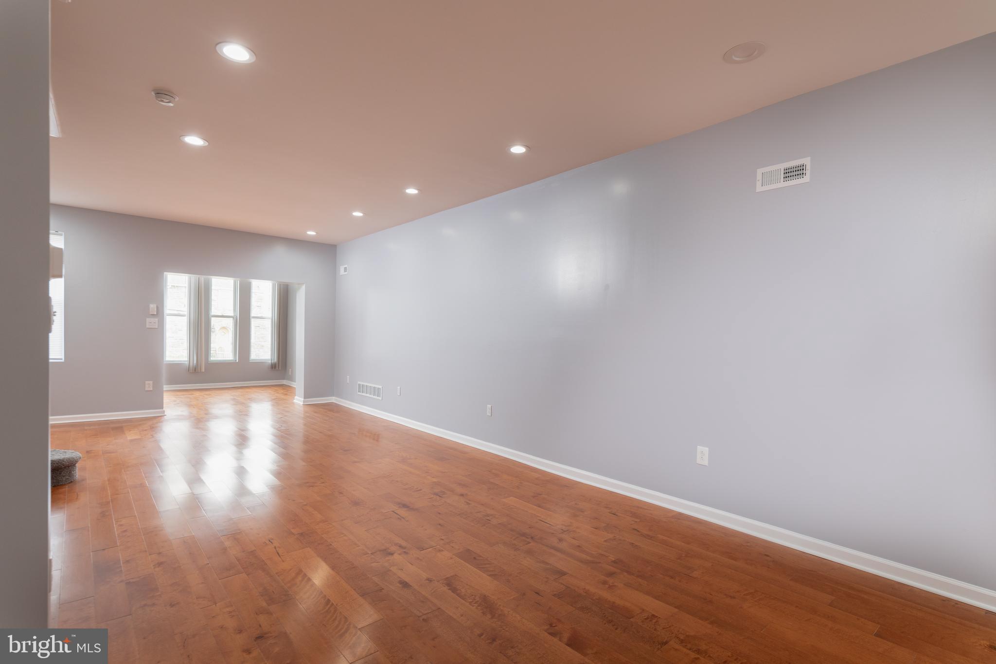 5136 Gainor Road Philadelphia, PA 19131 - Photo 20 of 28 Living Area - Open