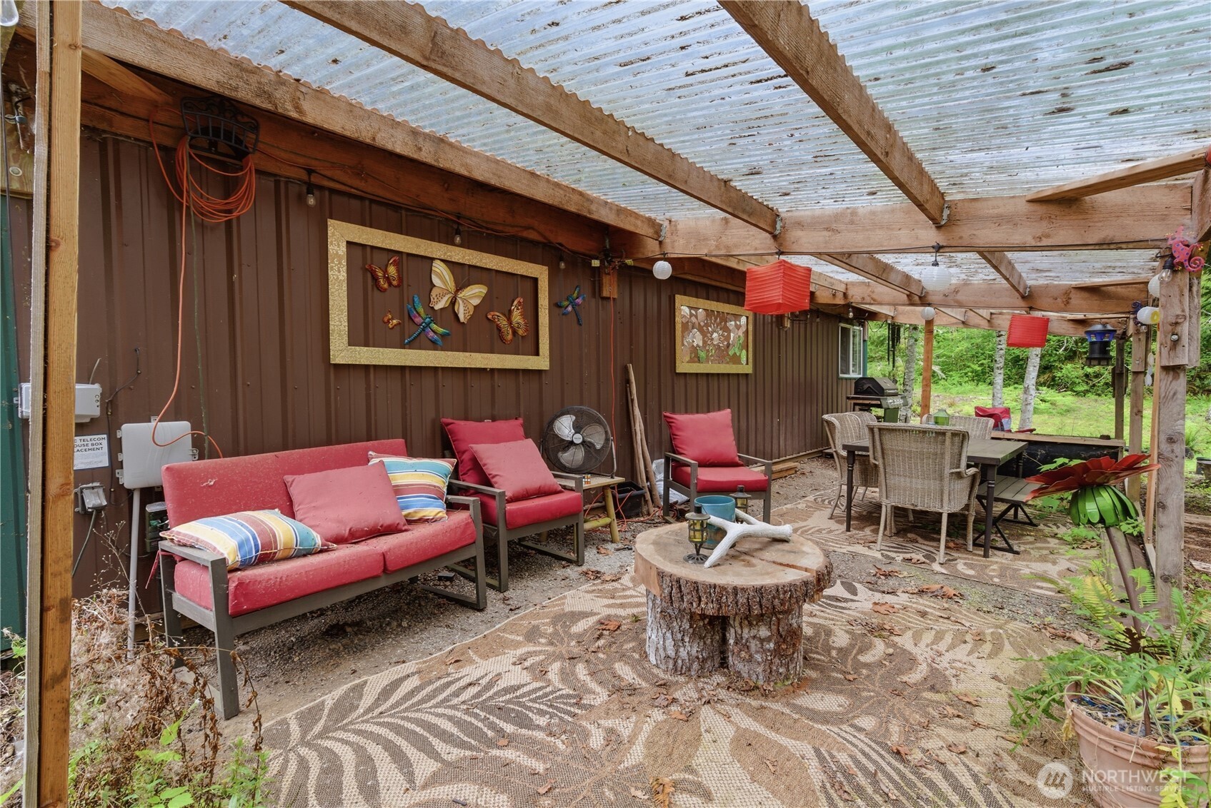 3320 Duckabush Road Brinnon, WA 98320 - Photo 22 of 38 a outdoor space with lots of tables and chairs