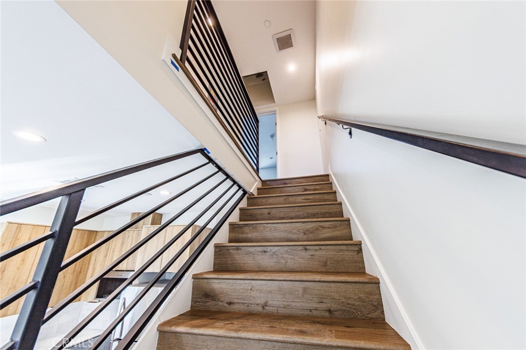 1857 Crenshaw Boulevard, Unit 1/2 Los Angeles, CA 90019 - Photo 17 of 24