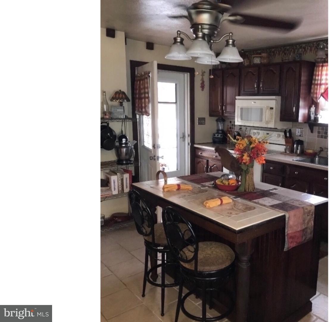 107 Georgia Road Pennsville, NJ 08070 - Photo 5 of 14 Kitchen