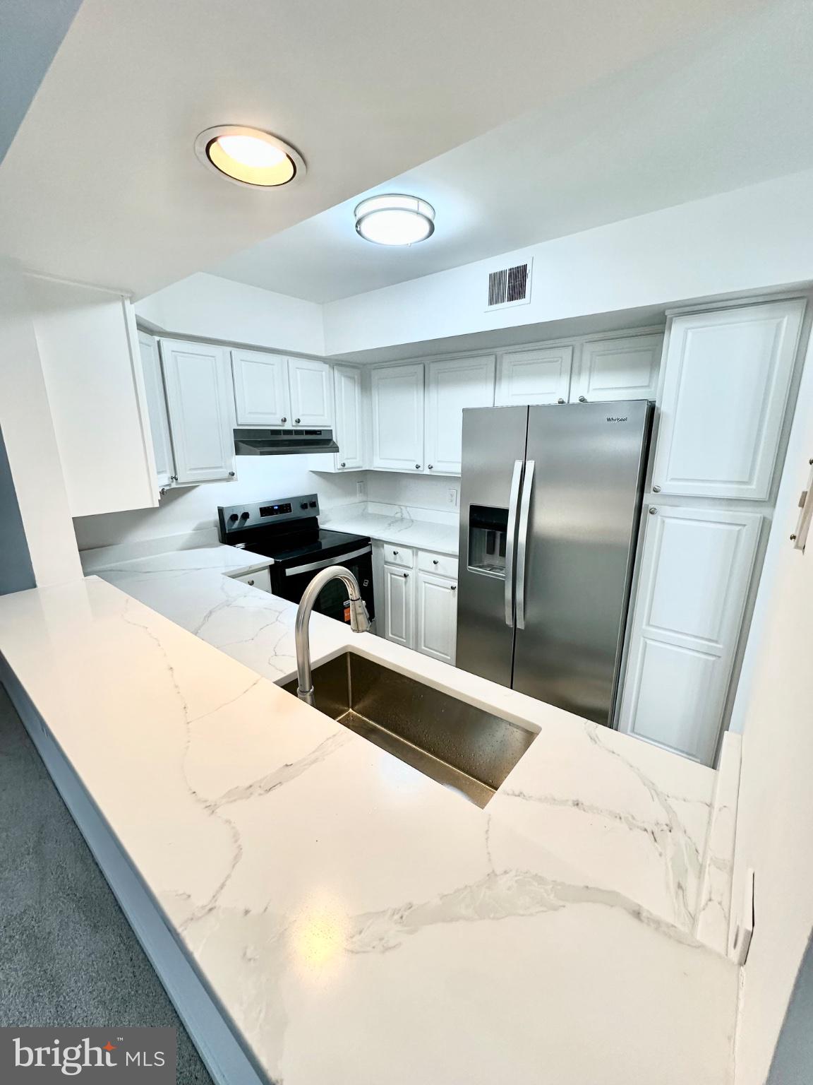 1326 Garden Circle, Unit 314 Reston, VA 20194 - Photo 7 of 18 Gallery Image 7