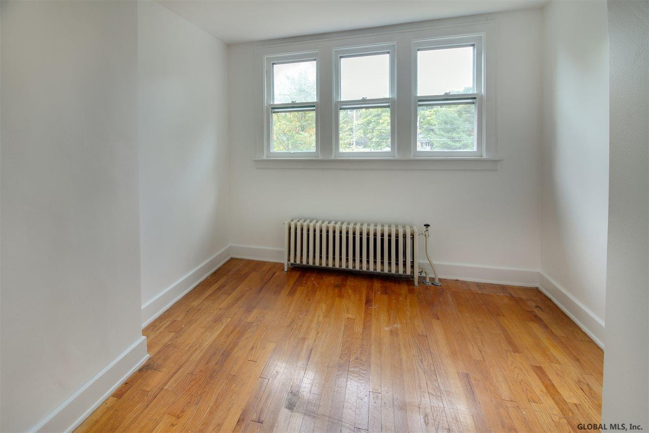3076 Troy Schenectady Road Niskayuna, NY 12309 - Photo 15 of 26 Photo 15