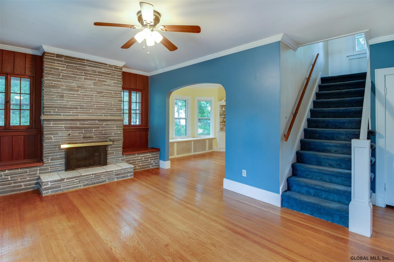 3076 Troy Schenectady Road Niskayuna, NY 12309 - Photo 8 of 26 Photo 8