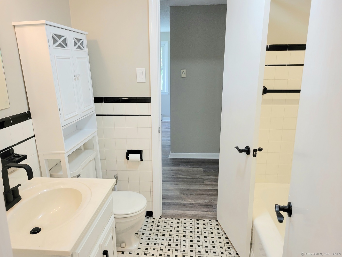 101 Haynes Road West Hartford, CT 06117 - Photo 24 of 32