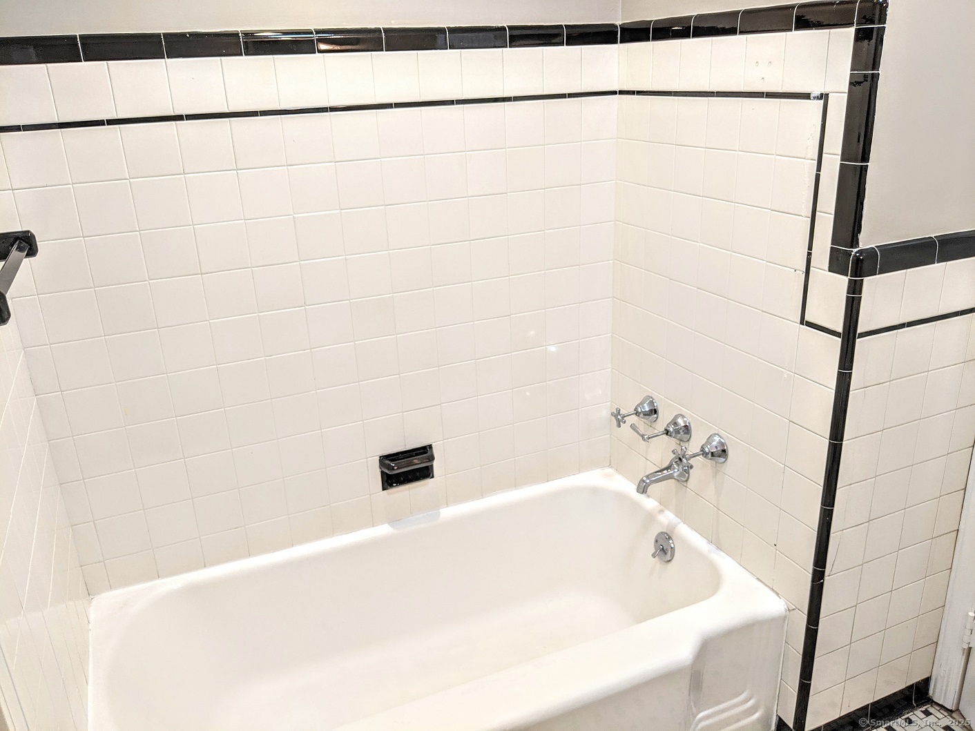 101 Haynes Road West Hartford, CT 06117 - Photo 25 of 32