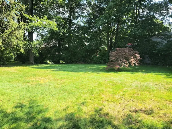 $3,200 | 101 Haynes Road, West Hartford, CT 06117