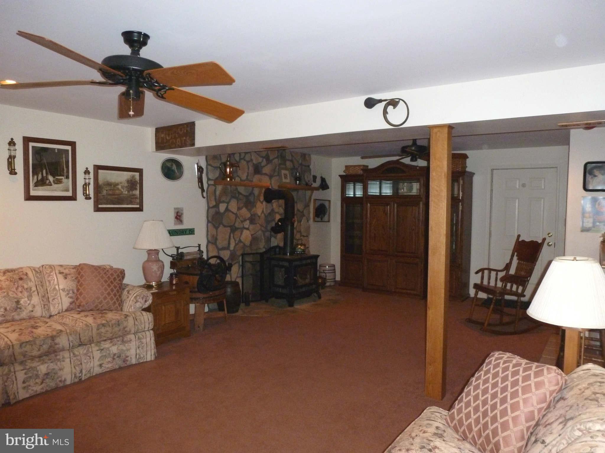 13600 Loy Wolfe Road Smithsburg, MD 21783 - Photo 23 of 28 Lower Level Family Room