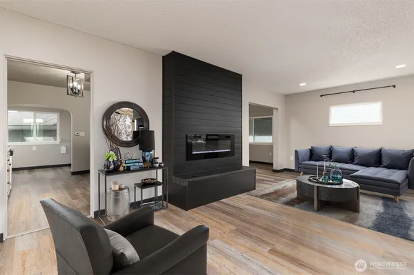 $575,000 | 1601 Virginia Avenue, Everett, WA 98201