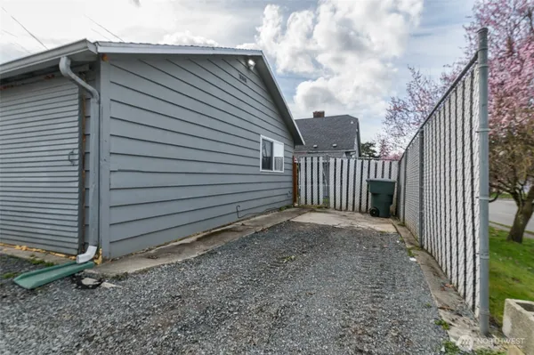$575,000 | 1601 Virginia Avenue, Everett, WA 98201