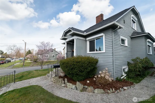 $625,000 | 1601 Virginia Avenue, Everett, WA 98201