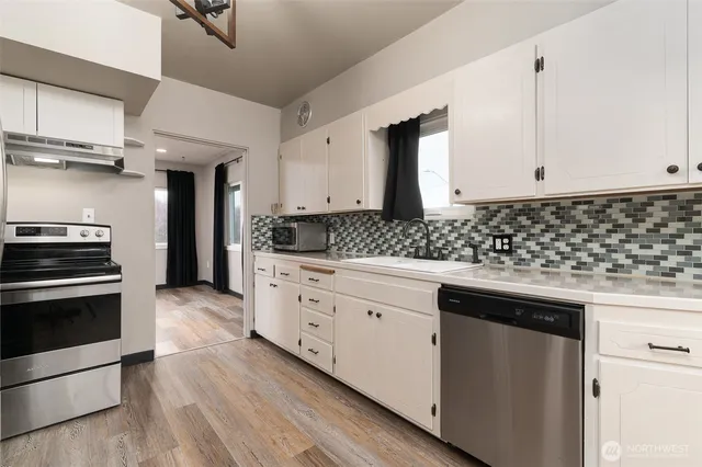 $625,000 | 1601 Virginia Avenue, Everett, WA 98201