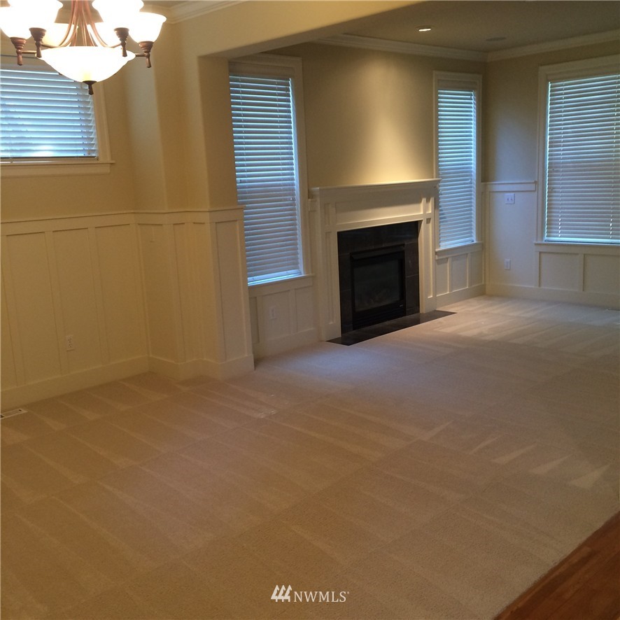 2204 Northeast 28th Street Renton, WA 98056 - Photo 3 of 11