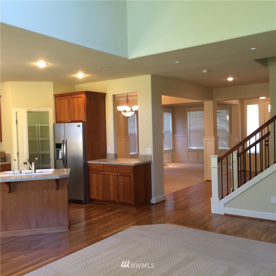 2204 Northeast 28th Street Renton, WA 98056 - Photo 6 of 11