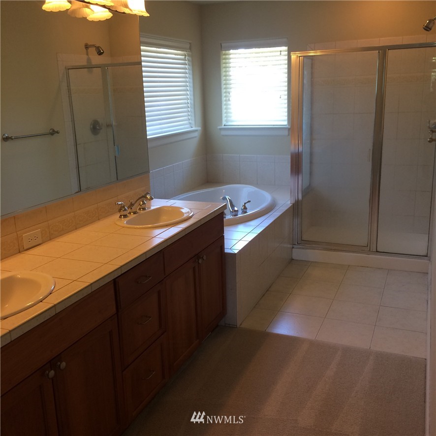 2204 Northeast 28th Street Renton, WA 98056 - Photo 10 of 11