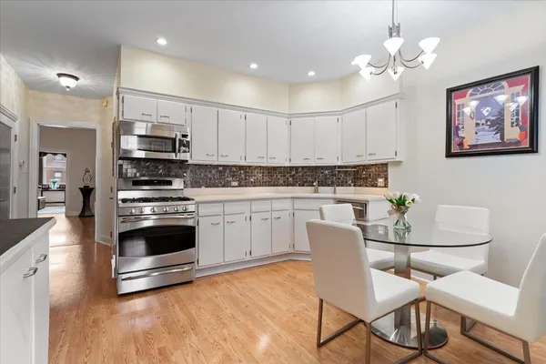 $1,099,000 | 1916 West Irving Park Road, Chicago, IL 60613