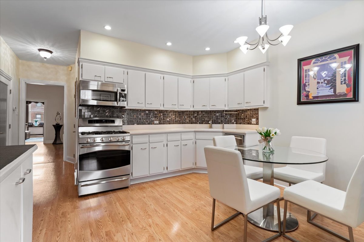 1916 West Irving Park Road Chicago, IL 60613 - Photo 14 of 27